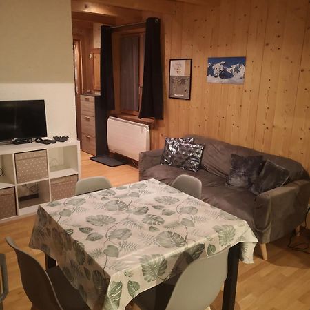 Appartement A La Montagne Villar-dʼArène Extérieur photo
